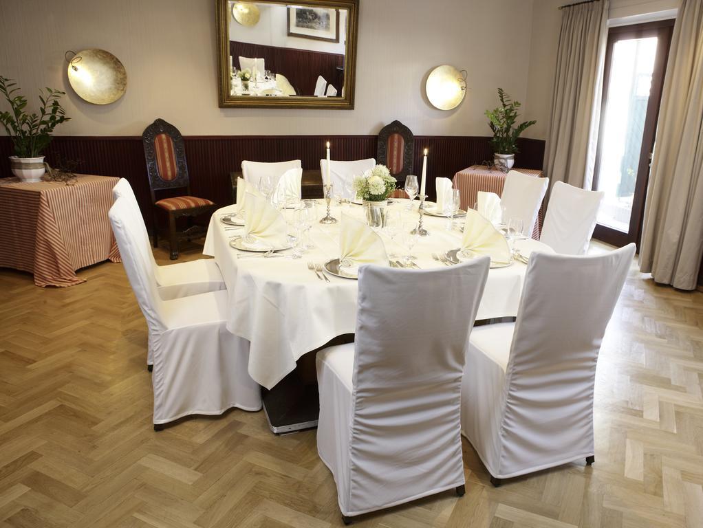 Hotel Kirchspiels Gasthaus Nortorf Bagian luar foto
