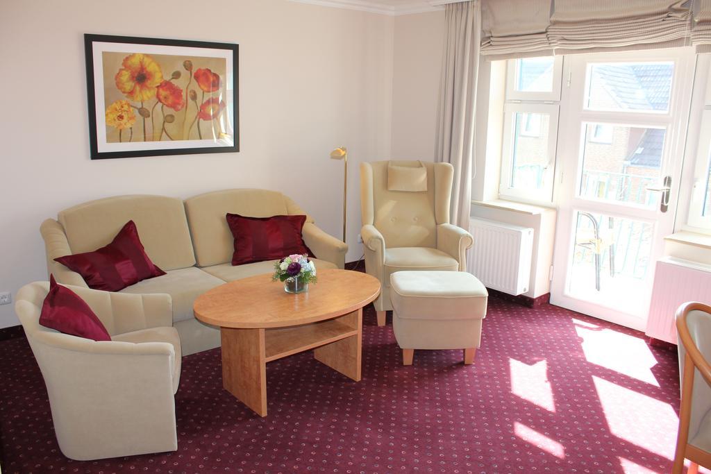 Hotel Kirchspiels Gasthaus Nortorf Bagian luar foto